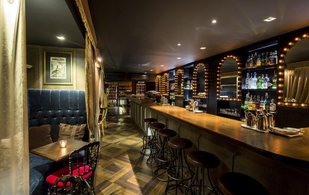 Playhaus Thonglor Hotel Bangkok Exterior photo