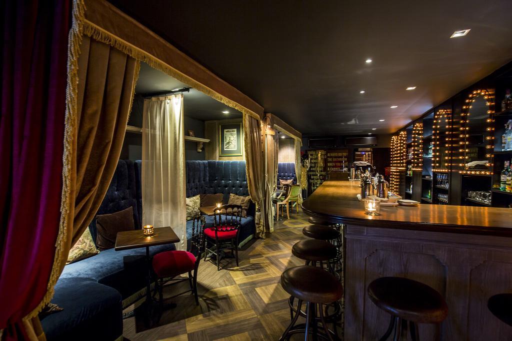 Playhaus Thonglor Hotel Bangkok Exterior photo