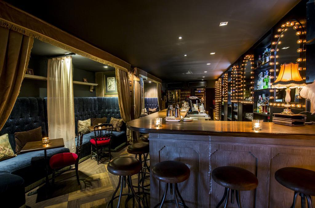 Playhaus Thonglor Hotel Bangkok Exterior photo