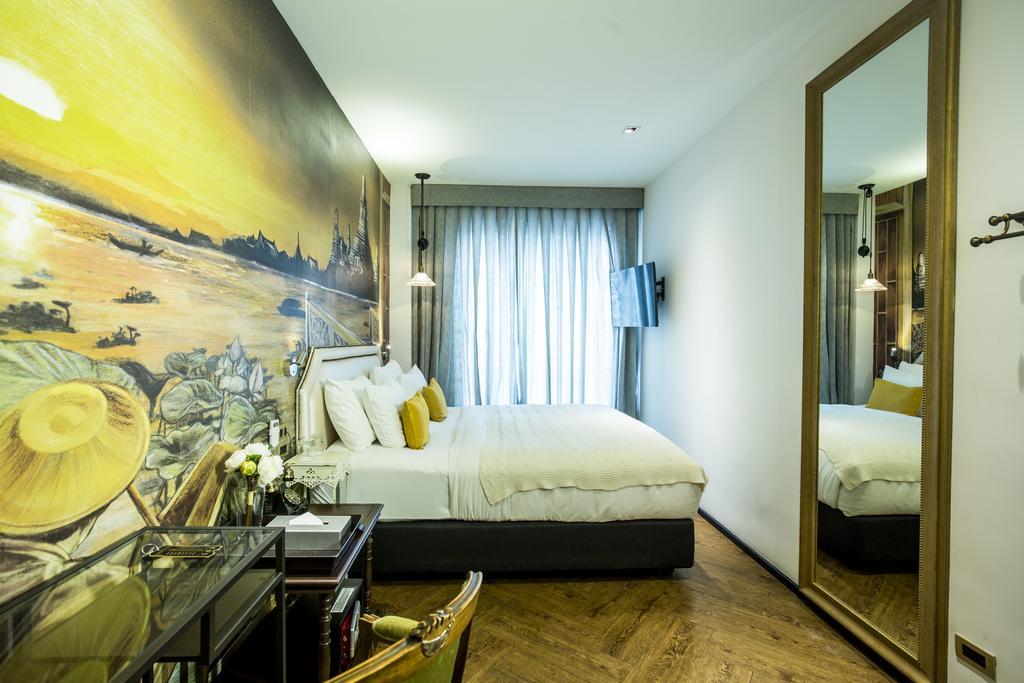 Playhaus Thonglor Hotel Bangkok Exterior photo