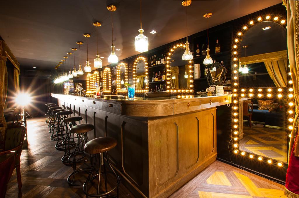 Playhaus Thonglor Hotel Bangkok Exterior photo